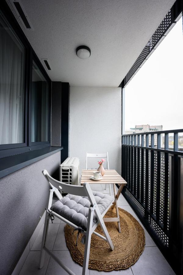 Native Apartments Barska 69 Krakow Exterior photo